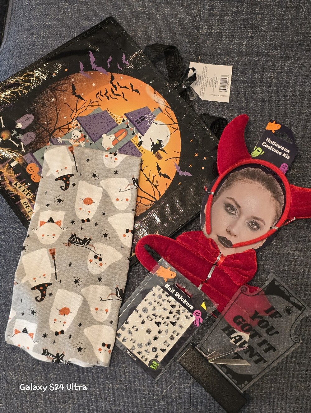 Halloween 5 Piece Set NWT